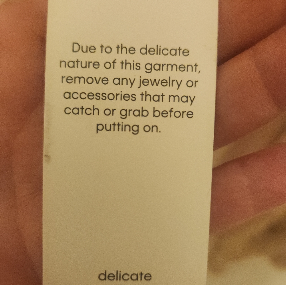 Calvin Klein - Picture 4 of 8